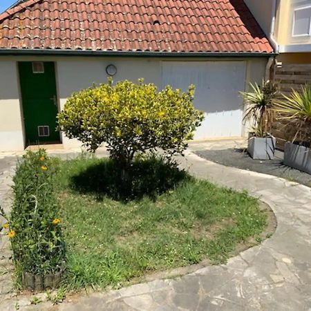 Maisonnette 2 A 4 Pers- Jardin Privatif Cloture- Calme- Stationnement Gratuit- Pau Ouest Billere מראה חיצוני תמונה